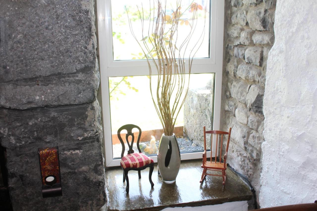 1844 Seascape Cottage Is Located On The Wild Atlantic Way Fanore Zewnętrze zdjęcie