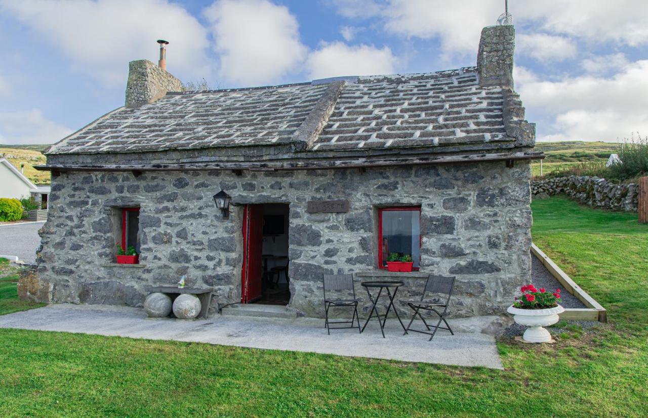 1844 Seascape Cottage Is Located On The Wild Atlantic Way Fanore Zewnętrze zdjęcie